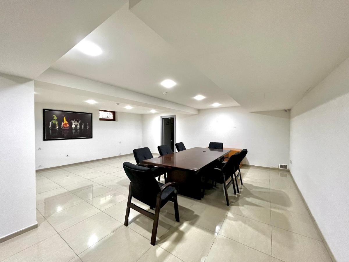 Queen Hostel Тбилиси Экстерьер фото